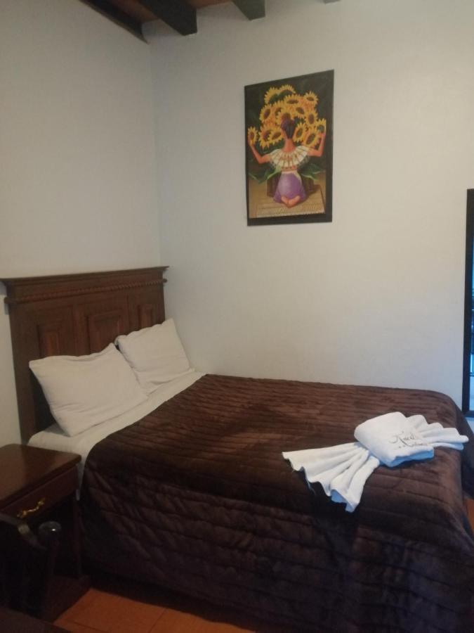 Hotel Colonial Morelia Bagian luar foto