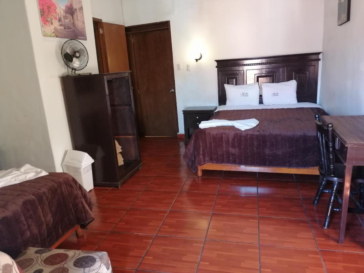 Hotel Colonial Morelia Bagian luar foto